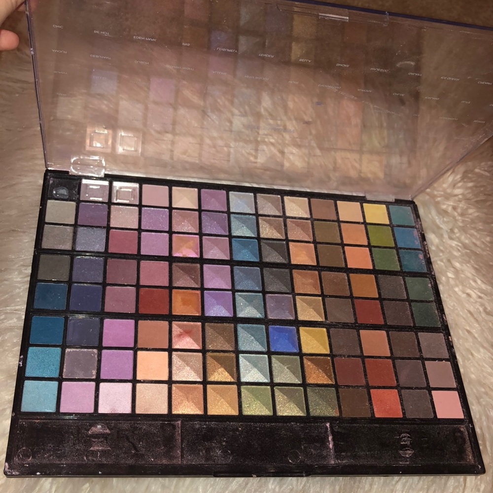 Eye Shadow (ELDP) - Picture 2 of 3